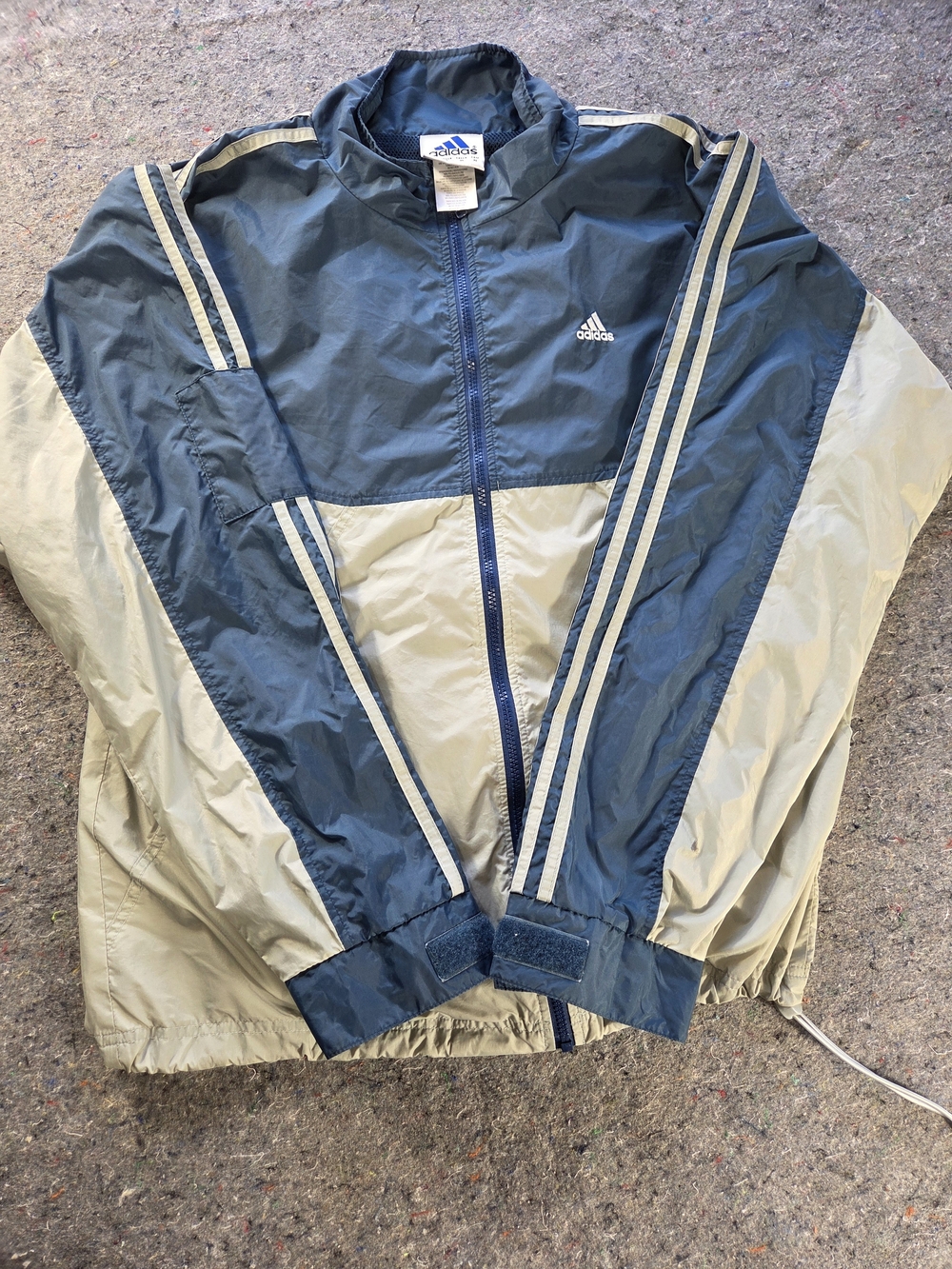 Vintage Adidas Men’s Medium Navy Tan Colorblock 3 Stripe Windbreaker Jacket
